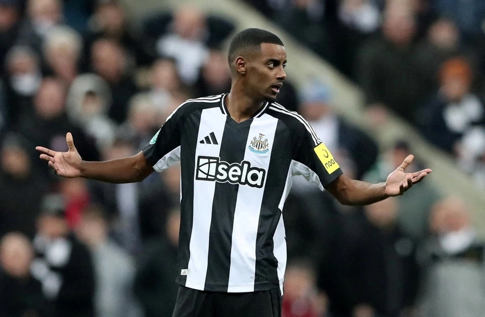 Isak, Chelsea, MU, chuyển nhượng hè 2025, Newcastle, Liverpool