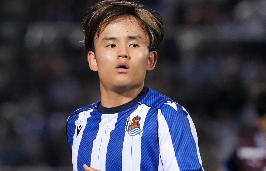 Takefusa Kubo, AC Milan, Real Sociedad, chuyển nhượng hè 2025, sao Nhật Bản