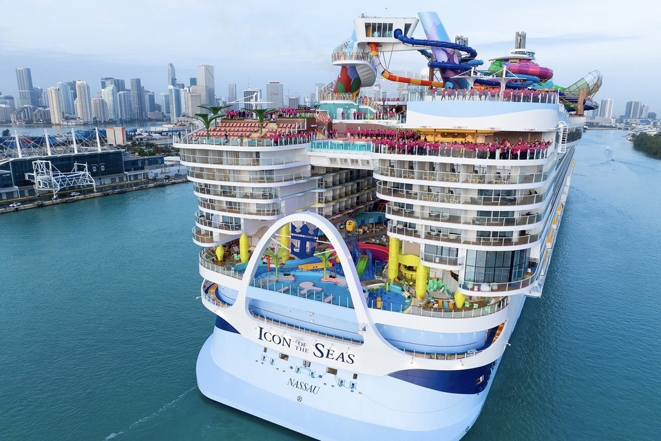 Icon Of The Seas, tai nạn siêu du thuyền, tai nạn Bahamas, thủy thủ tử vong, Royal Caribbean