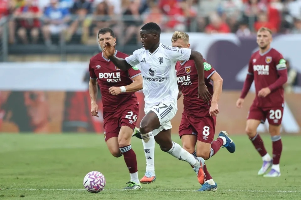 Mainoo, Kobbie Mainoo, MU vs West Ham, MU giao hữu, Ruben Amorim, Bruno Fernandes, Ugarte