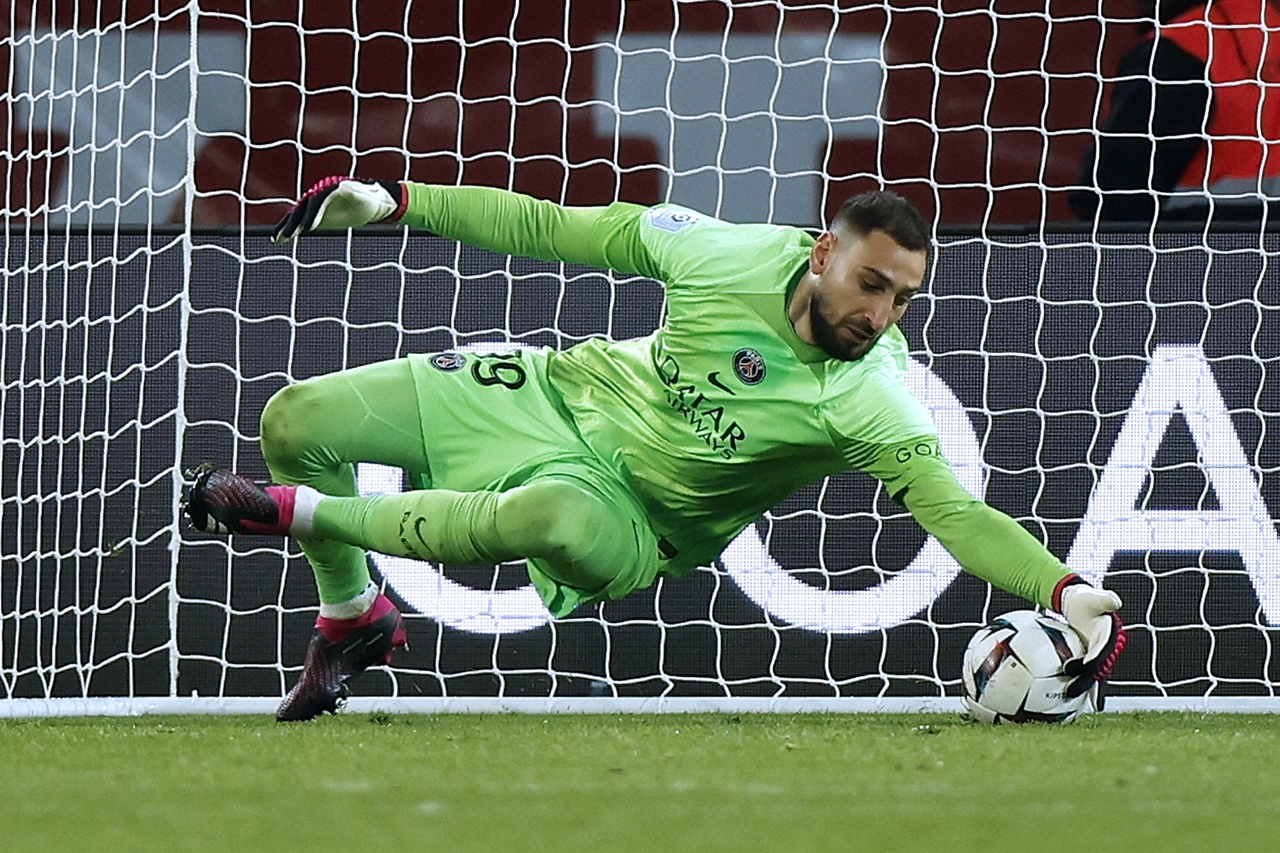 Donnarumma, PSG, Lucas Chevalier, chuyển nhượng