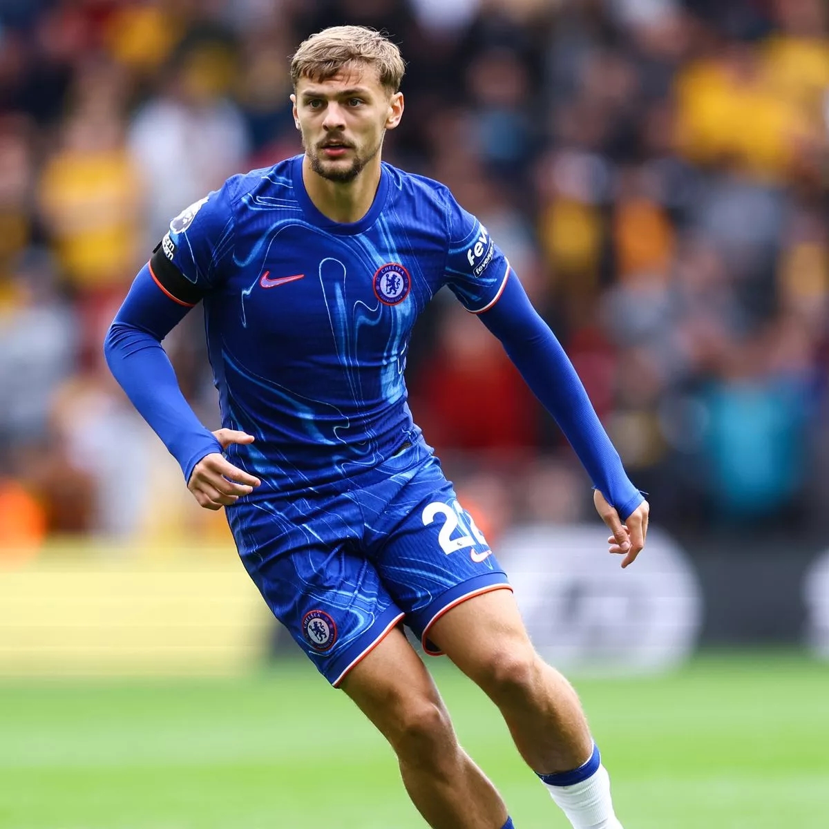 Chelsea, Dewsbury-Hall, Fulham, chuyển nhượng