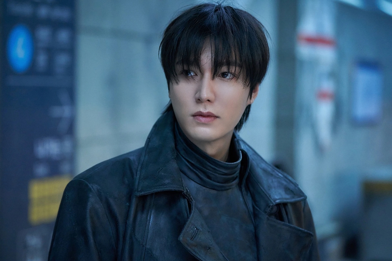 Lee Min Ho, Toàn trí độc giả, phim Hàn, chuyển thể, Jisoo