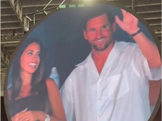 Messi, kiss cam, Coldplay, concert, Antonella