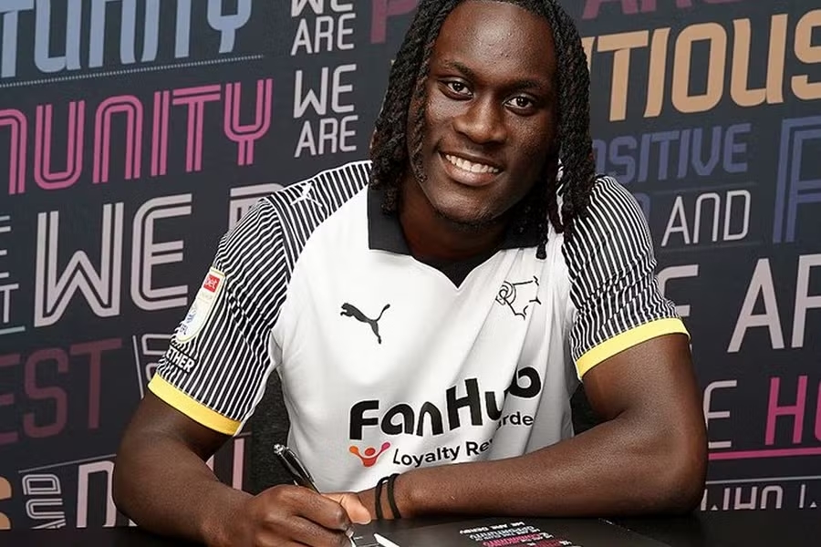 David Ozoh, Derby County, Crystal Palace, chuyển nhượng, cho mượn