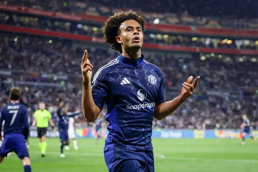 Zirkzee, Man Utd, Cunha, Mbeumo, cạnh tranh vị trí