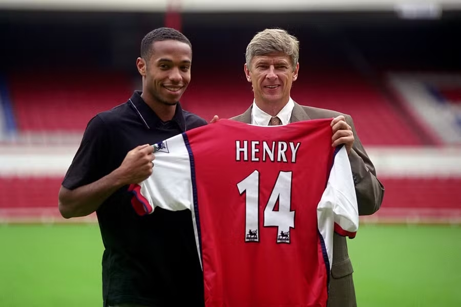 Juventus, Henry, Arsenal, Luciano Moggi, chuyển nhượng