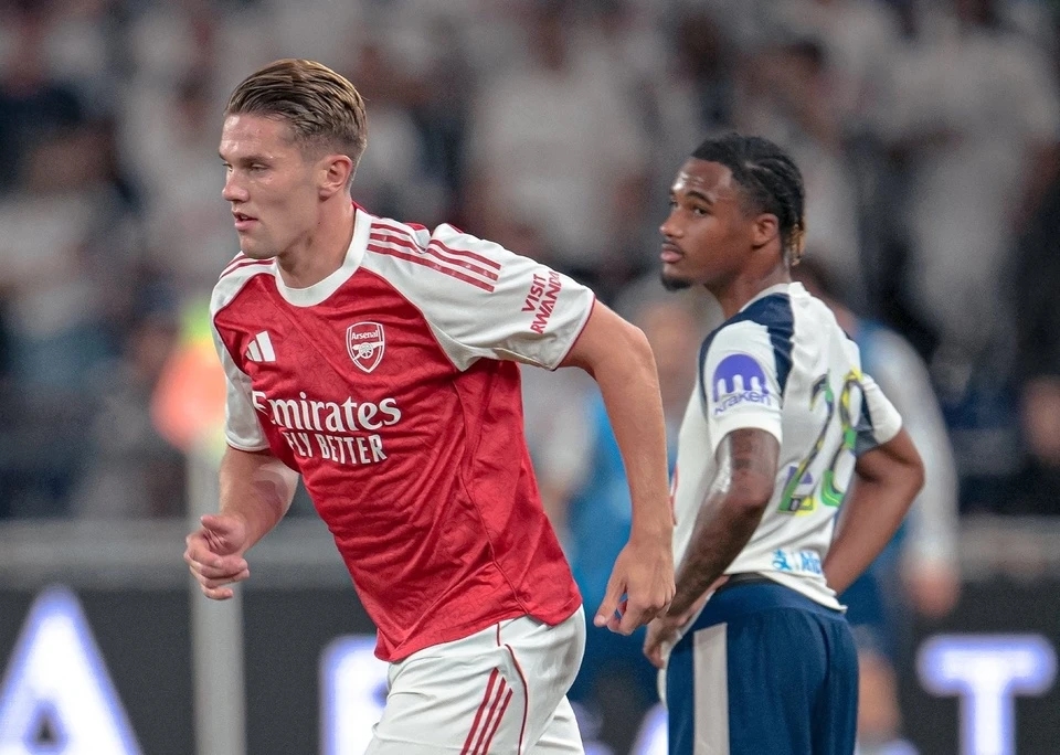 Arsenal vs Tottenham, Gyokeres ra mắt, kết quả giao hữu, Pháo thủ, Pape Sarr