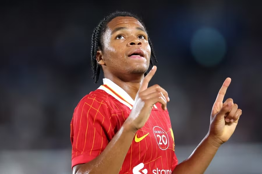 Rio Ngumoha, Trey Nyoni, Liverpool, cầu thủ trẻ Liverpool, du đấu châu Á
