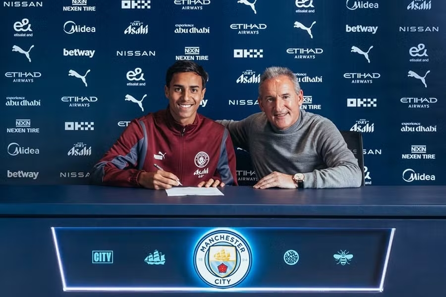 Vitor Reis, Man City, chuyển nhượng hè 2025, Bayer Leverkusen, FC Porto