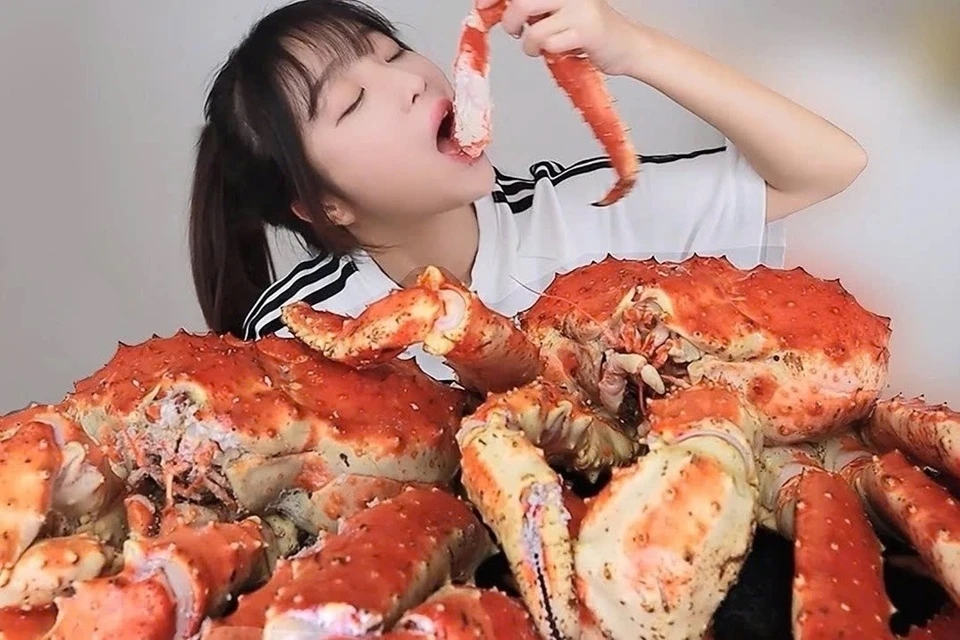 Tzuyang, YouTuber Hàn Quốc, mukbang, thu nhập YouTuber, quảng cáo YouTube, Tzuyang vụ lùm xùm