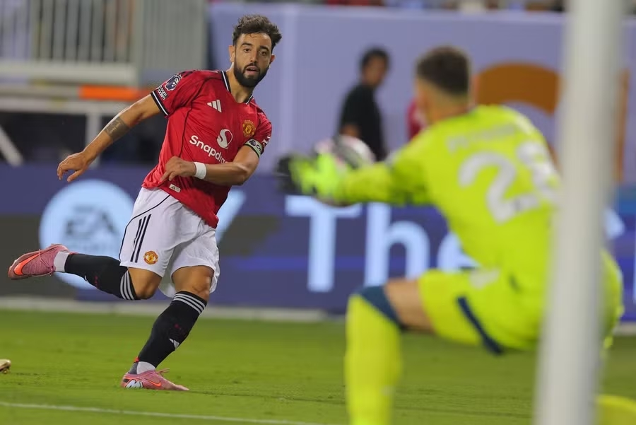 Bruno Fernandes, Al-Nassr, Manchester United, chuyển nhượng Saudi Pro League, Cristiano Ronaldo