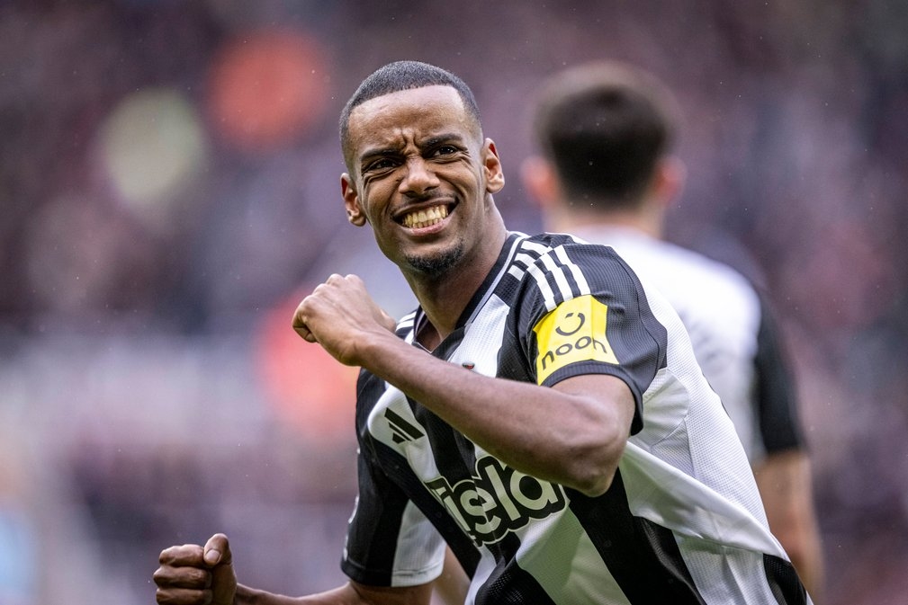 Liverpool, Alexander Isak, chuyển nhượng Liverpool, Newcastle, giá Isak