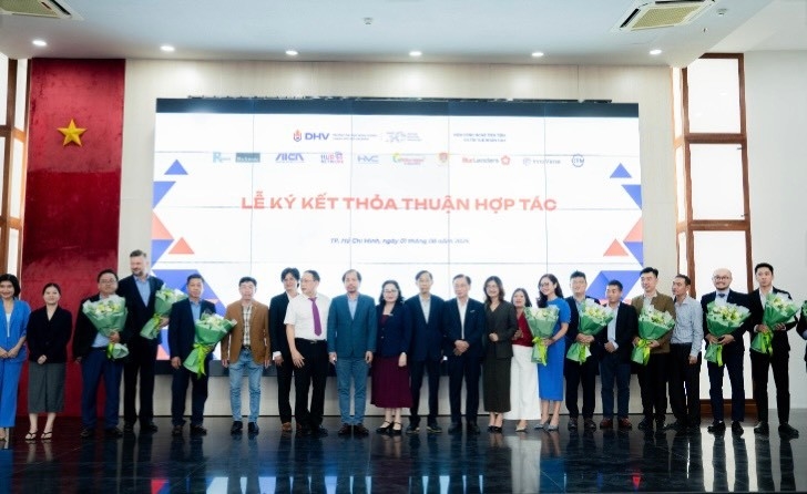 Trí tuệ nhân tạo, DHV Coin, UniZone, Đại học Hùng Vương TP.HCM, ngành AI, nền tảng giáo dục số, công nghệ blockchain, đào tạo AI, DHV ra mắt ngành mới