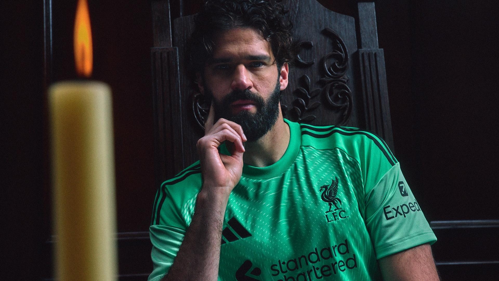 Áo đấu Liverpool 2025/26, Liverpool Adidas, áo sân nhà Liverpool, áo sân khách Liverpool, áo đấu mới Premier League