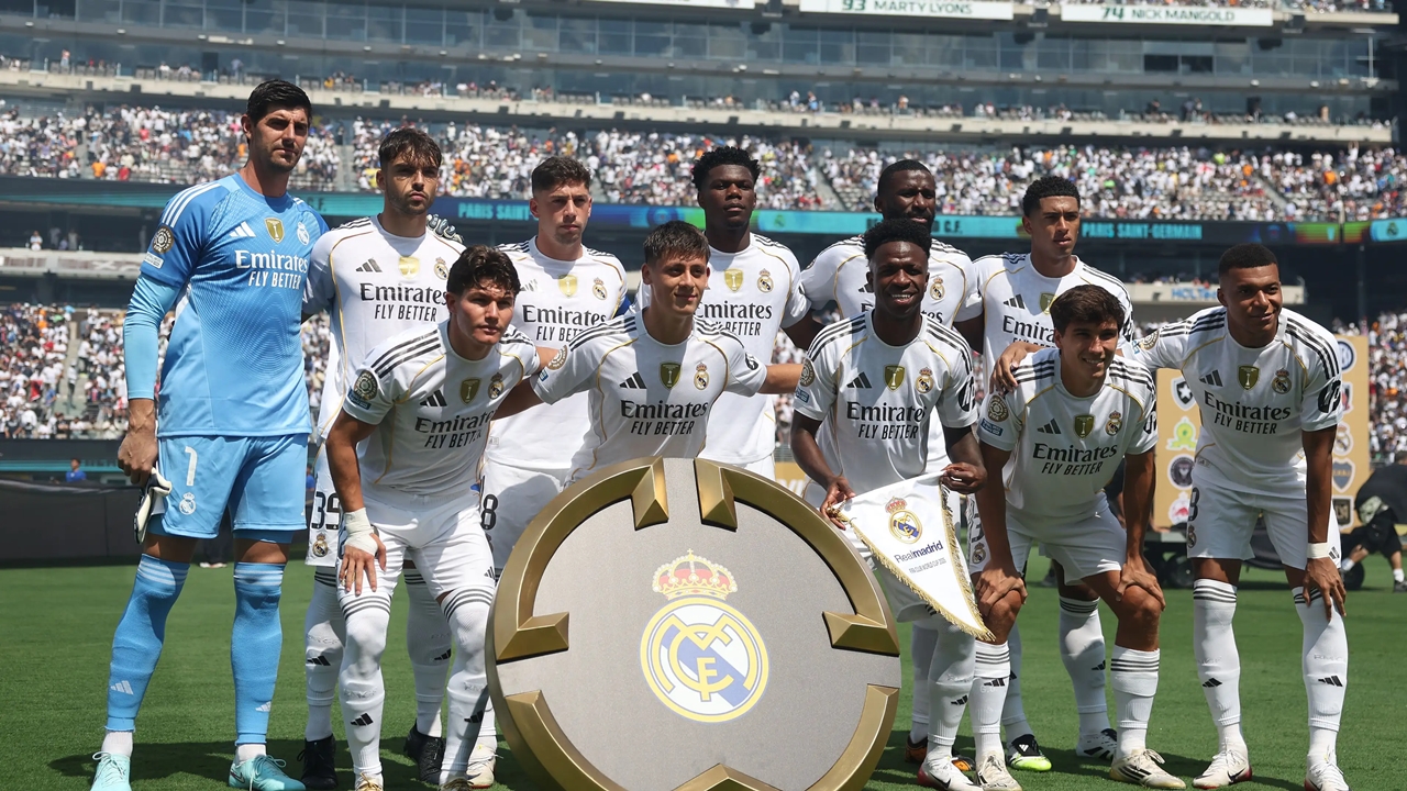 Real Madrid, La Liga 2025/26, hoãn lịch thi đấu, Osasuna, RFEF, Club World Cup