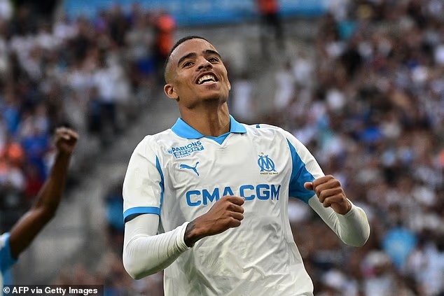 Greenwood, Marseille, giao hữu hè 2025, Greenwood ghi bàn, Greenwood vs Sevilla, Aubameyang ra mắt