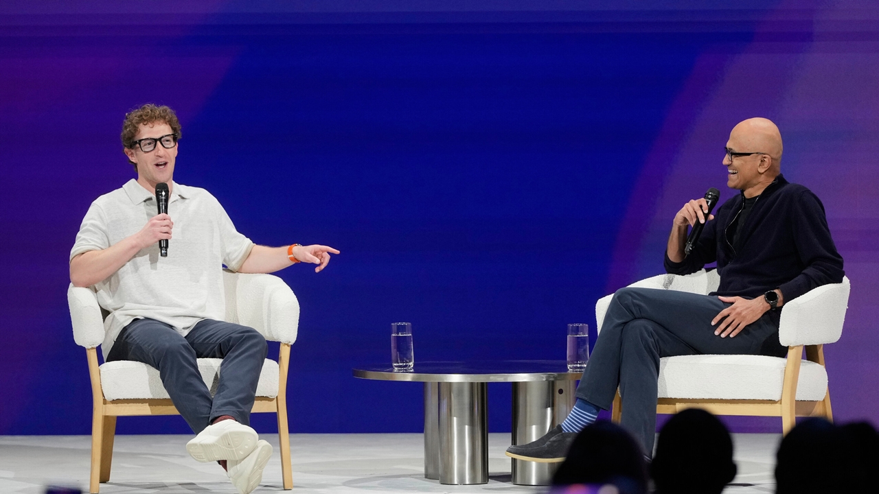 Chi tiêu AI, đầu tư AI, Microsoft Copilot, Meta AI, doanh thu AI, dữ liệu AI, trung tâm dữ liệu, Microsoft 4 nghìn tỷ USD, AI Thung lũng Silicon
