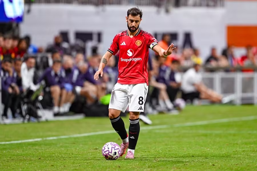 Bruno Fernandes, Man Utd vs Everton, Fernandes chỉ trích Man Utd, trận giao hữu Man Utd, tinh thần thi đấu