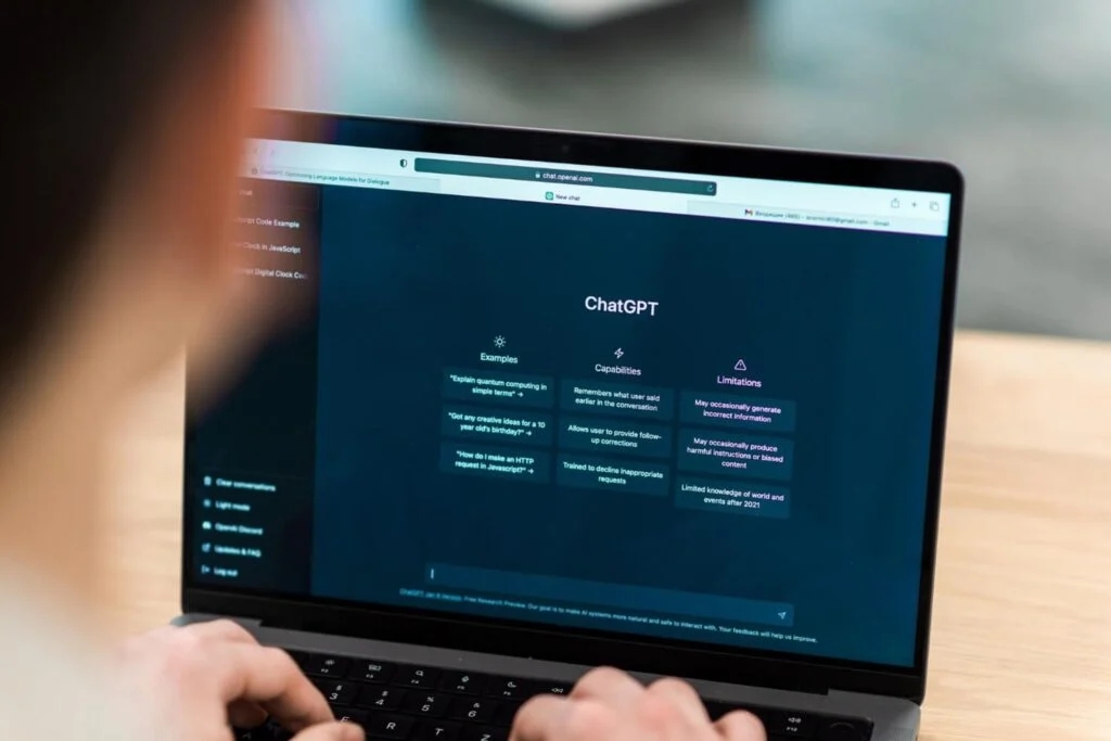 ChatGPT, rò rỉ dữ liệu, Digital Digging, bảo mật AI, đạo đức công nghệ