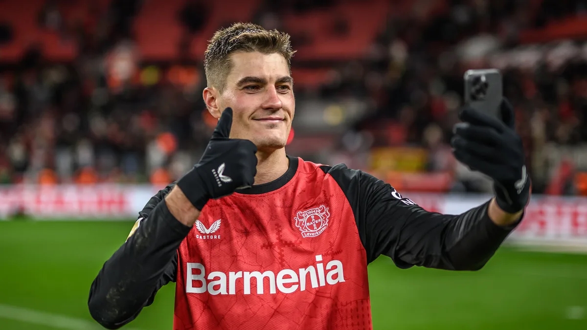 Patrik Schick, Bayer Leverkusen, Erik ten Hag, Bundesliga, chuyển nhượng