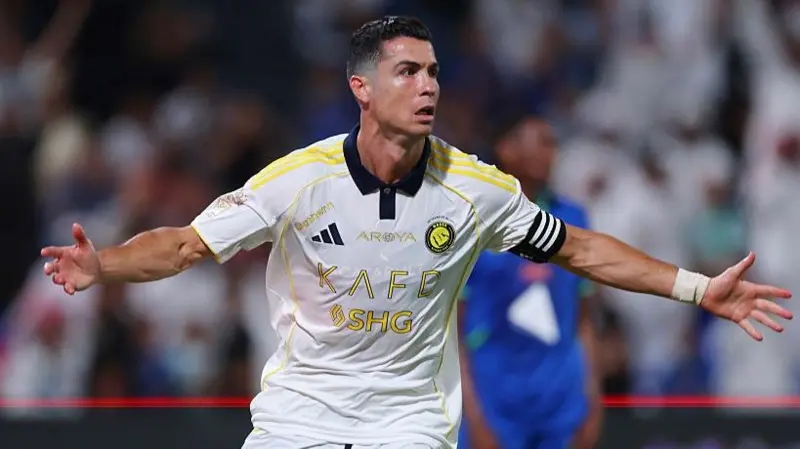 Cristiano Ronaldo, né 5G, giấc ngủ Ronaldo, phong độ Ronaldo, thói quen Ronaldo, kỷ luật CR7