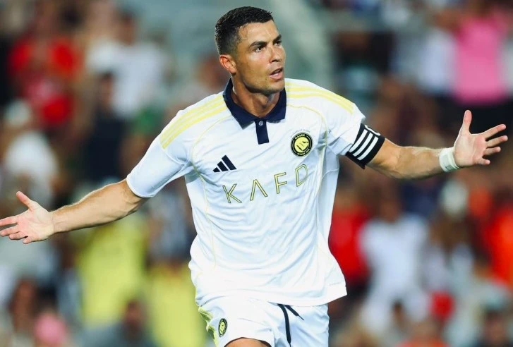 Ronaldo, hat-trick Ronaldo, Al Nassr, trận giao hữu Al Nassr, Rio Ave, Joao Felix, Siêu cúp Saudi
