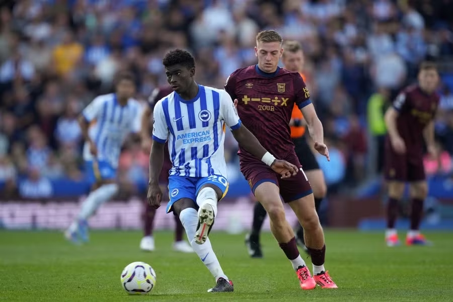 Carlos Baleba, Man Utd, Brighton, chuyển nhượng, Premier League