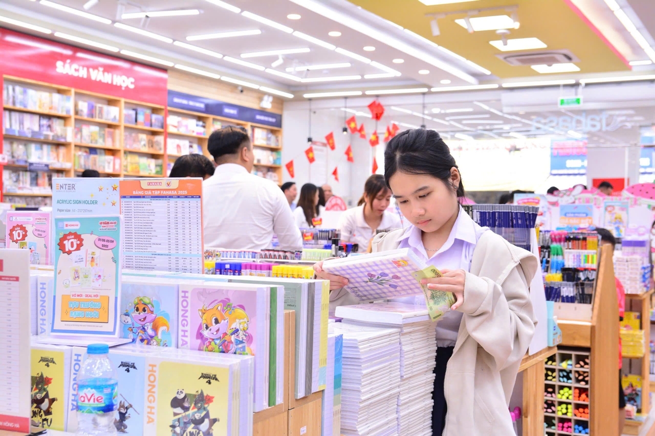FAHASA, nhà sách FAHASA, FAHASA Nguyễn Ảnh Thủ, sách và văn phòng phẩm, Back To School