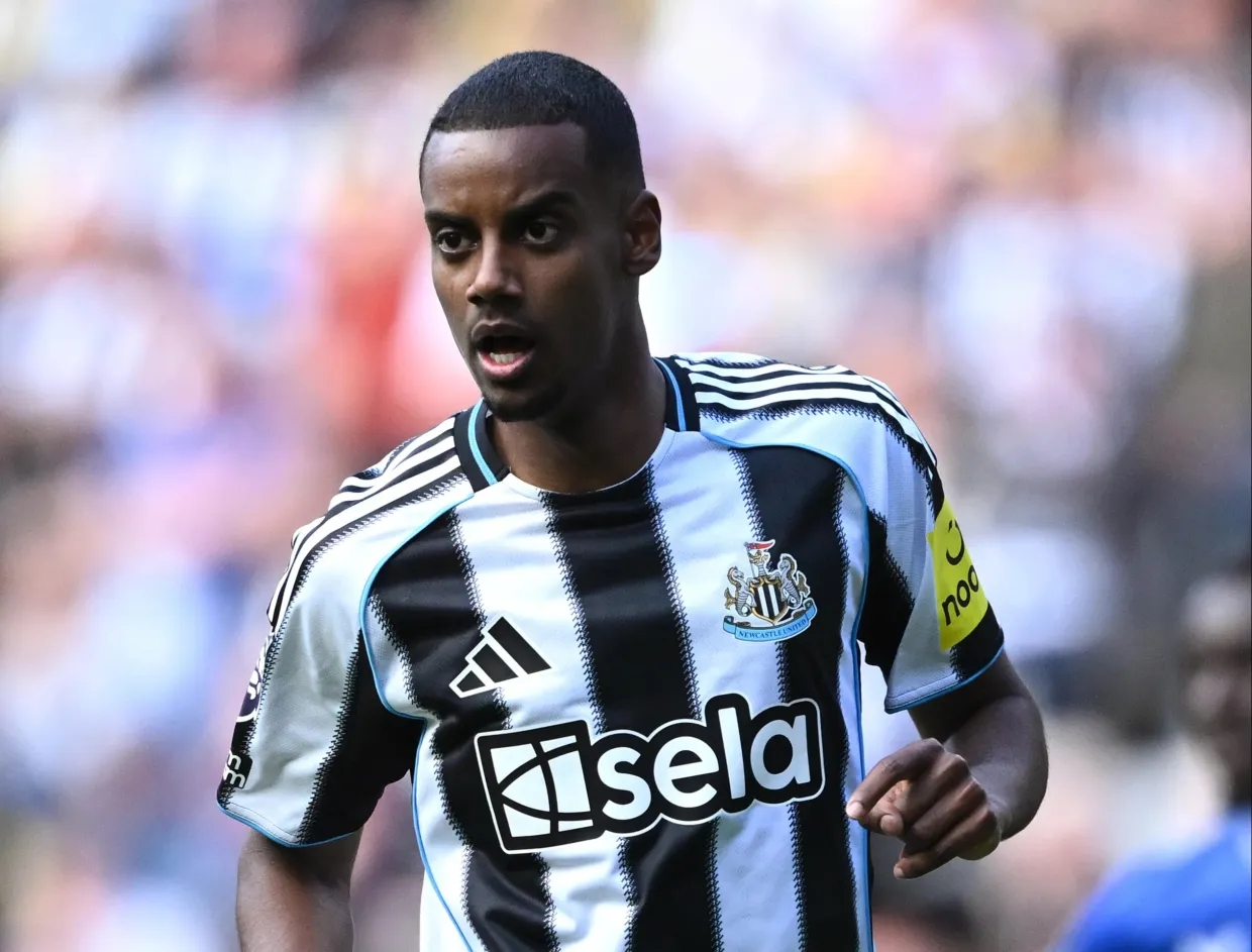 Liverpool, Alexander Isak, Newcastle, chuyển nhượng Premier League, Hugo Ekitike