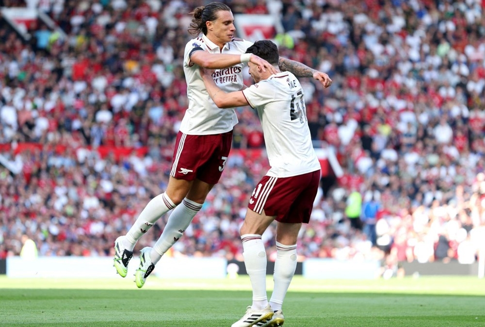 Nhận định Arsenal vs Leeds, dự đoán Arsenal vs Leeds, soi kèo Arsenal vs Leeds, Arsenal vs Leeds Ngoại hạng Anh, Arsenal vs Leeds 23h30 ngày 23/8