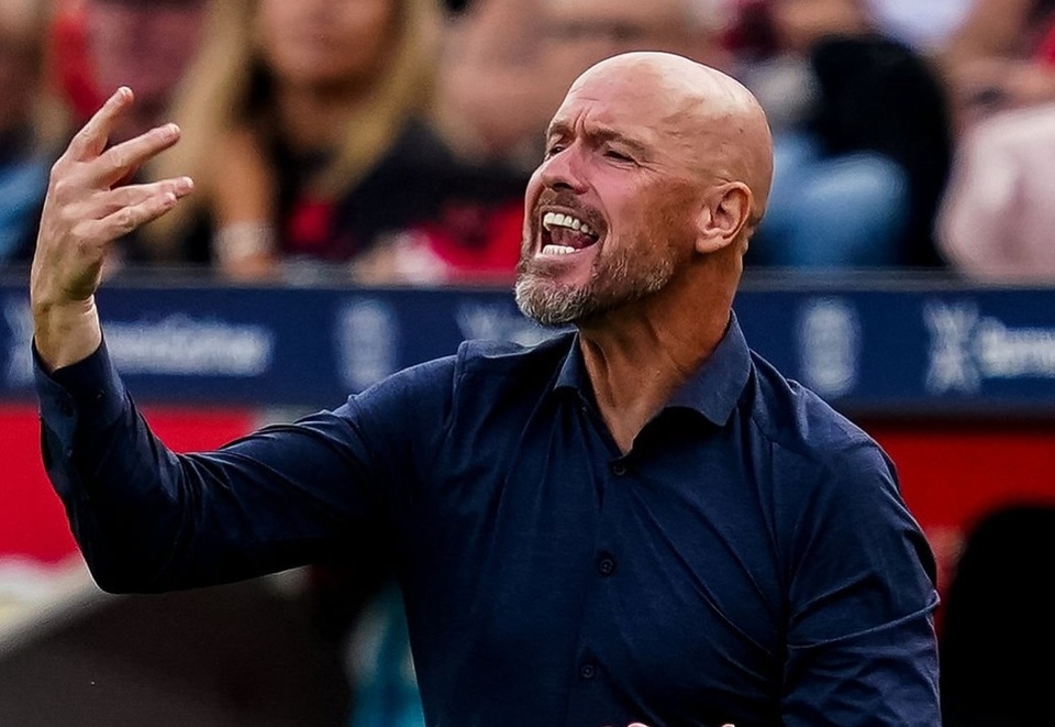 Leverkusen, Ten Hag, Bundesliga, Hoffenheim, khởi đầu tệ hại, BayArena
