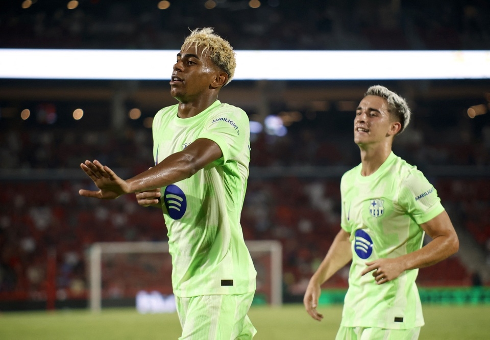 Barcelona, Yamal, Levante, La Liga 2025/26, Barca ngược dòng