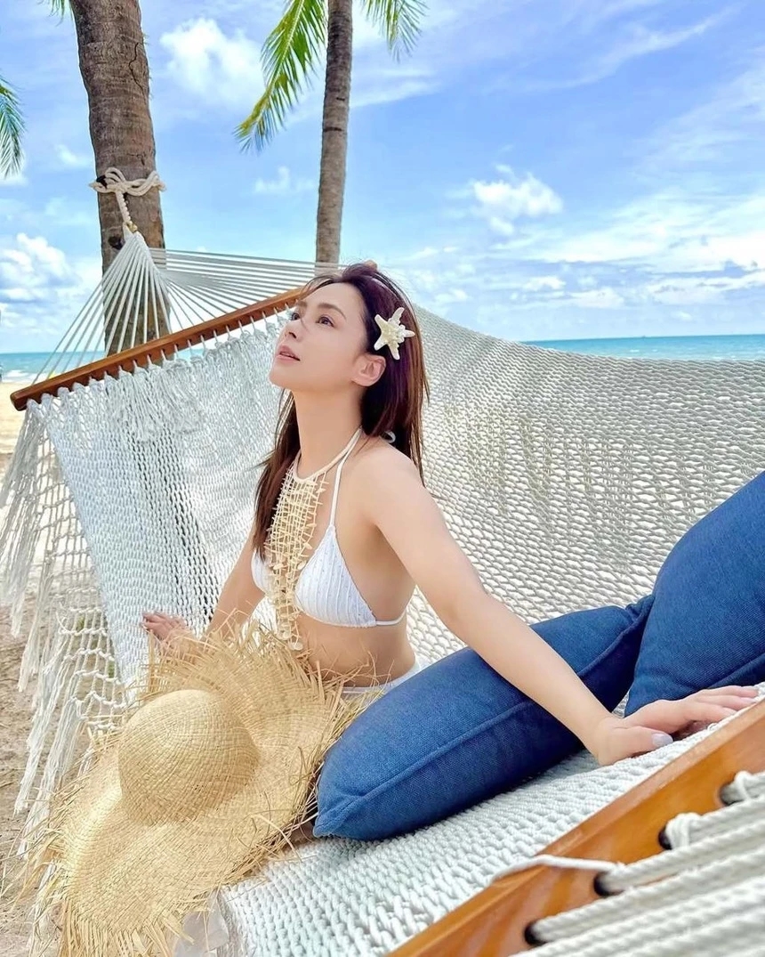 Chung Hân Đồng giảm cân, ngoại hình Chung Hân Đồng, Chung Hân Đồng trẻ trung, Chung Hân Đồng 44 tuổi