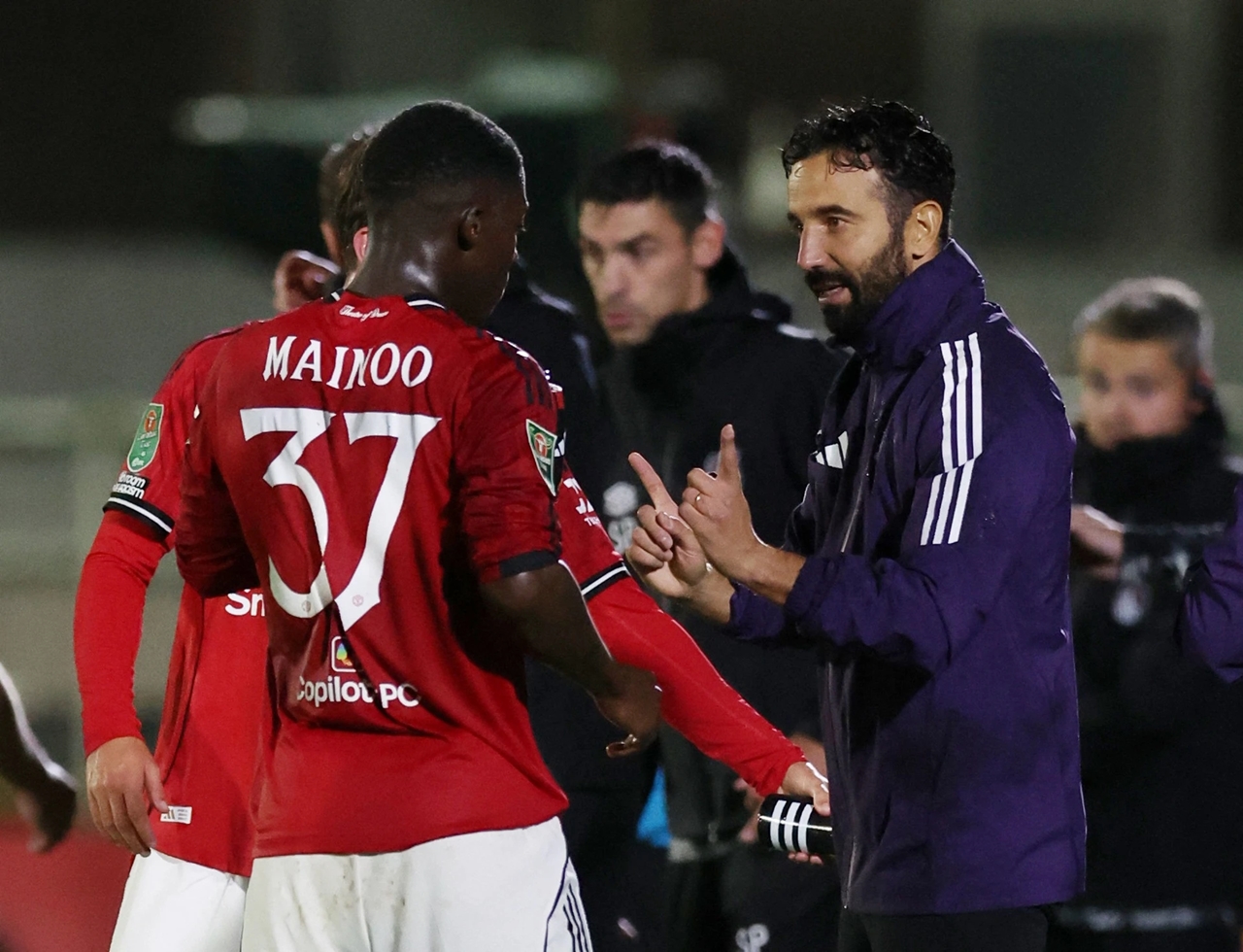 Manchester United, MU, Ruben Amorim, Grimsby Town, League Cup, Premier League 2025/26, Bruno Fernandes, Andre Onana