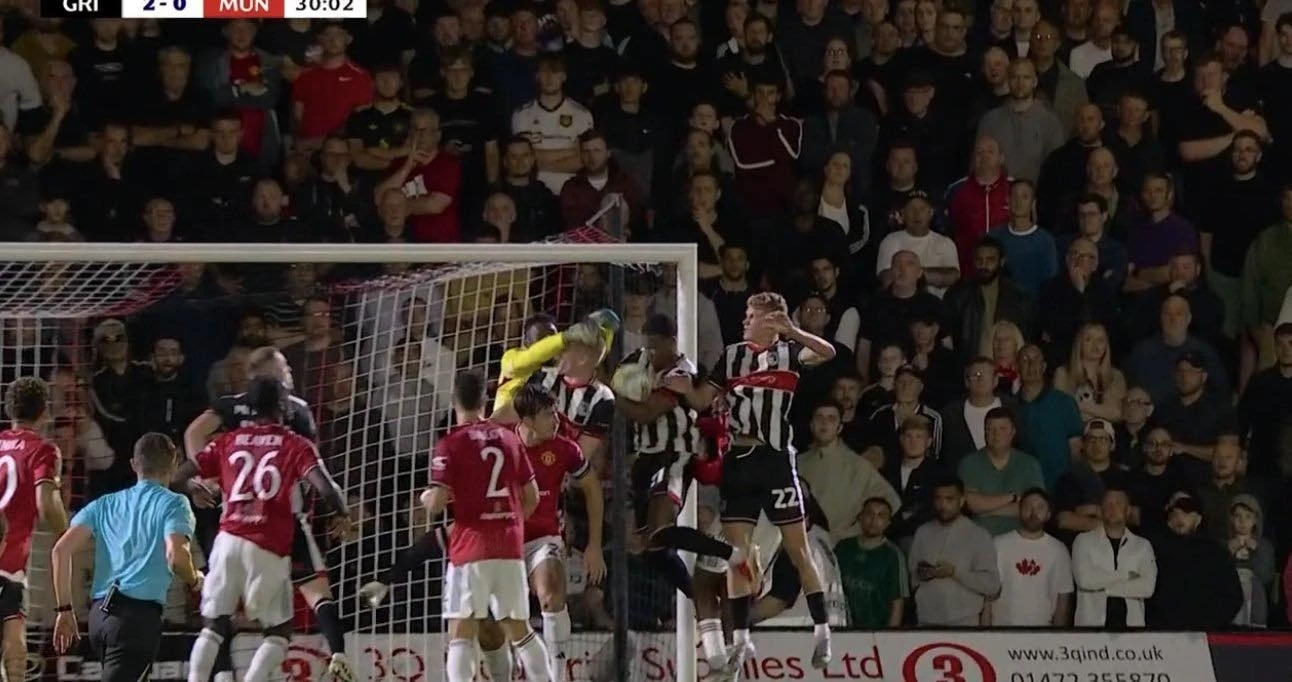 MU, Onana, Carabao Cup, Grimsby, thủ môn MU