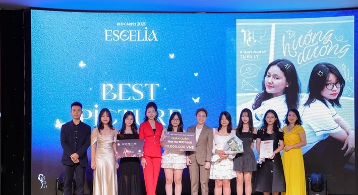 Red Carpet 2025, Thảm đỏ Chuyên Sư phạm, Gala trao giải, Prom Night Elysian, Movies for Relief