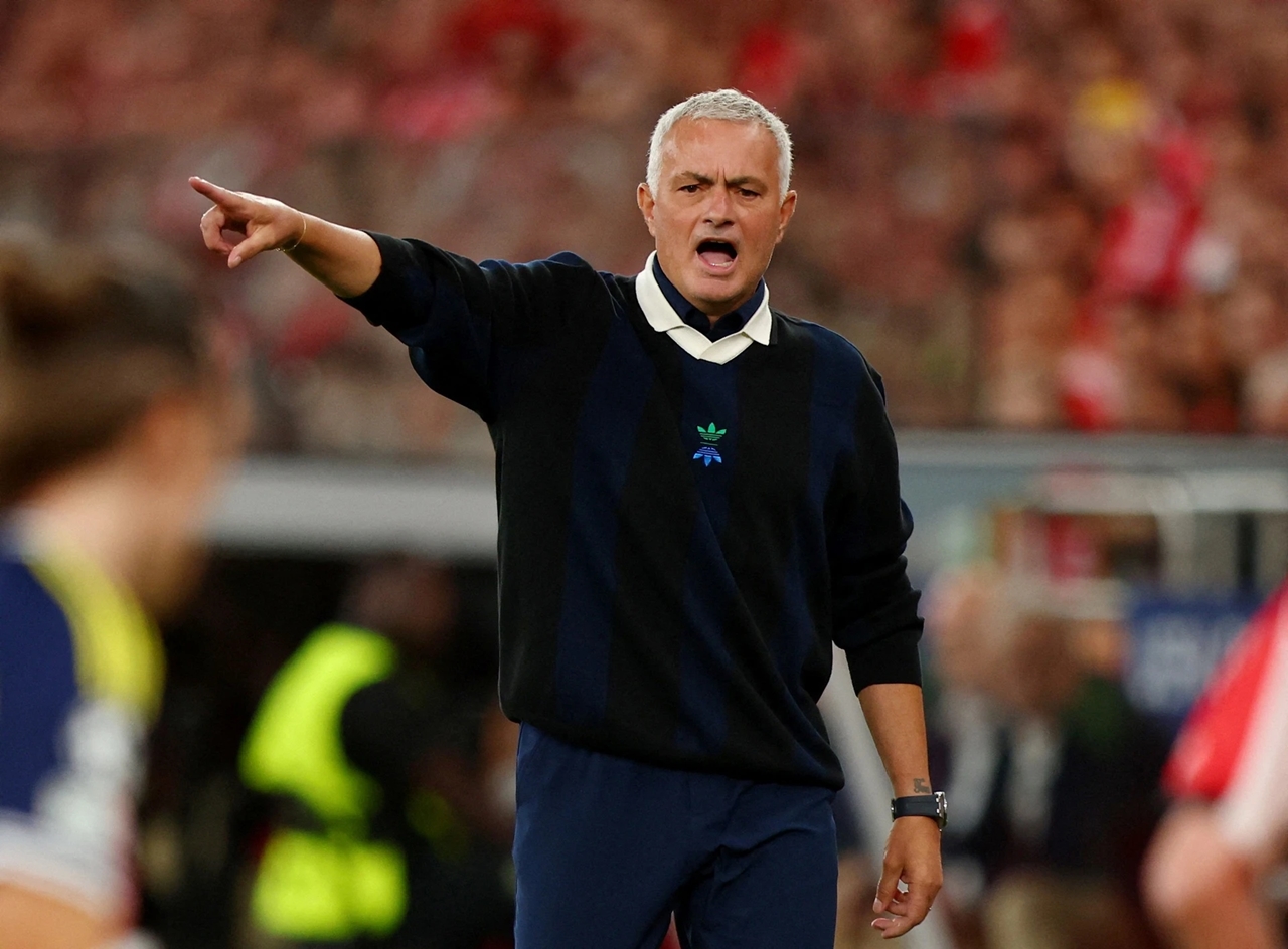 Mourinho, Jose Mourinho, bến đỗ mới, Fenerbahçe, HLV bóng đá