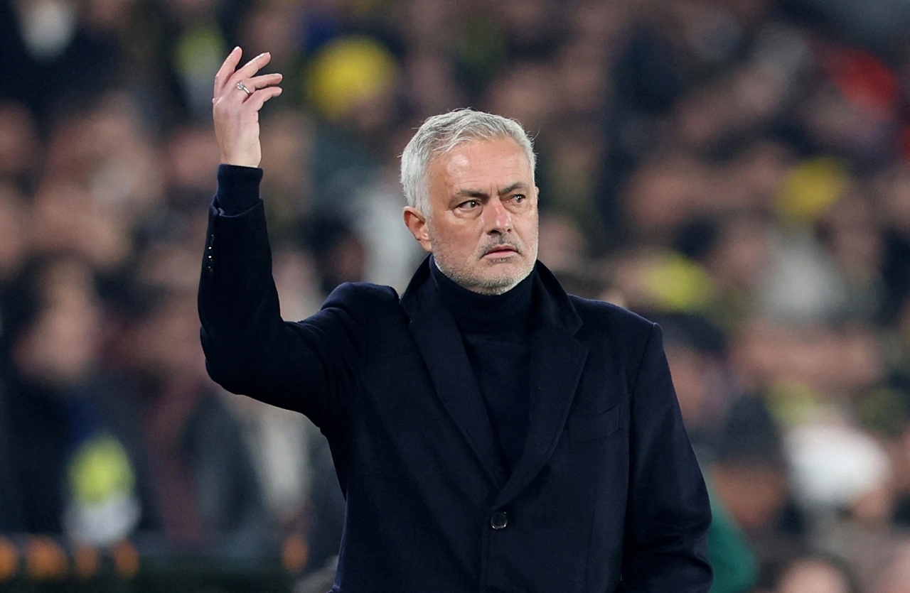 Mourinho, Jose Mourinho, bến đỗ mới, Fenerbahçe, HLV bóng đá