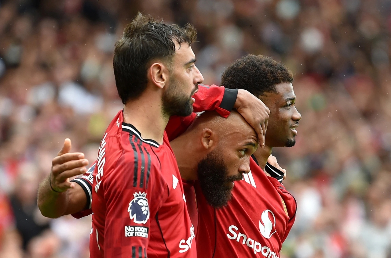 MU Burnley, MU thắng kịch tính, Bruno Fernandes penalty, Ngoại hạng Anh, Manchester United
