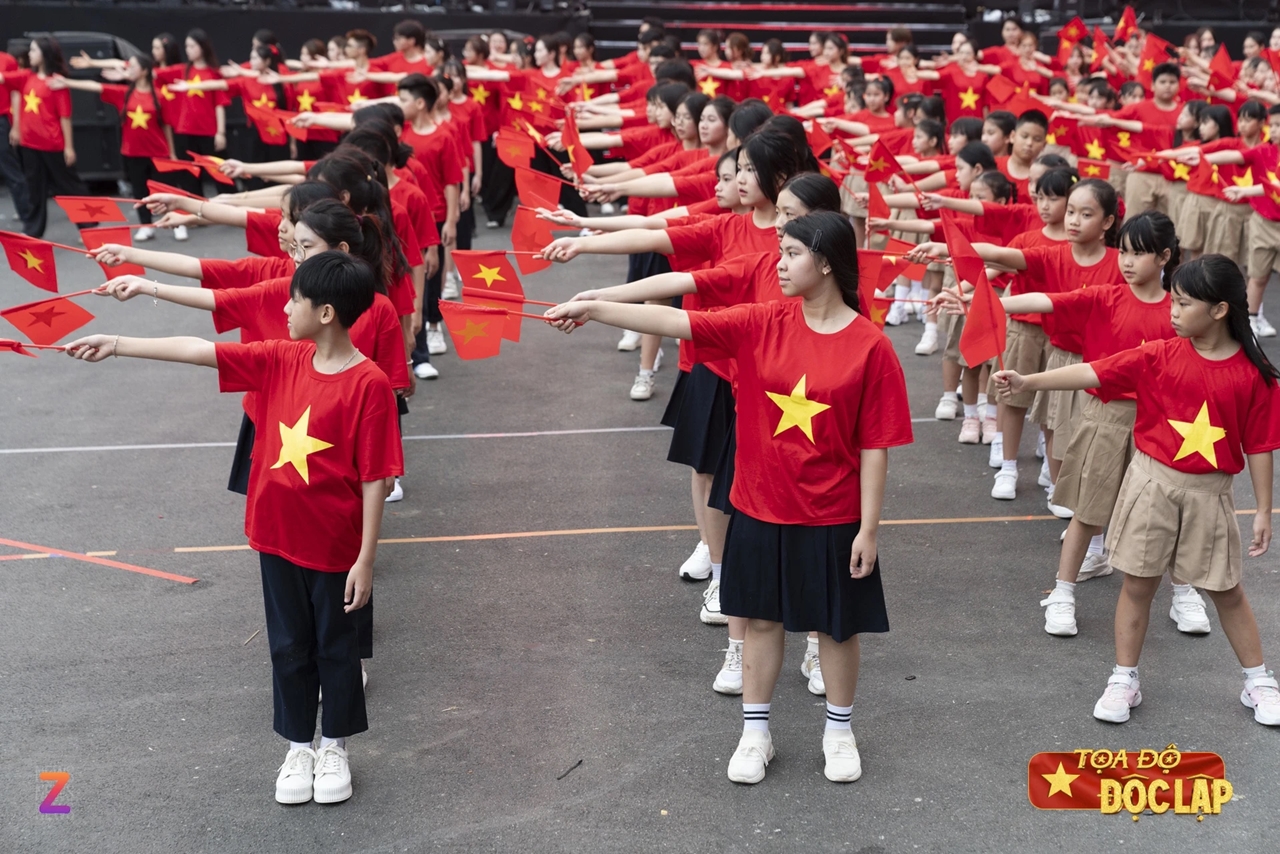Flashmob Quốc khánh, 300 học sinh sinh viên, lễ hội Độc Lập, Hà Nội 2/9, nhảy flashmob