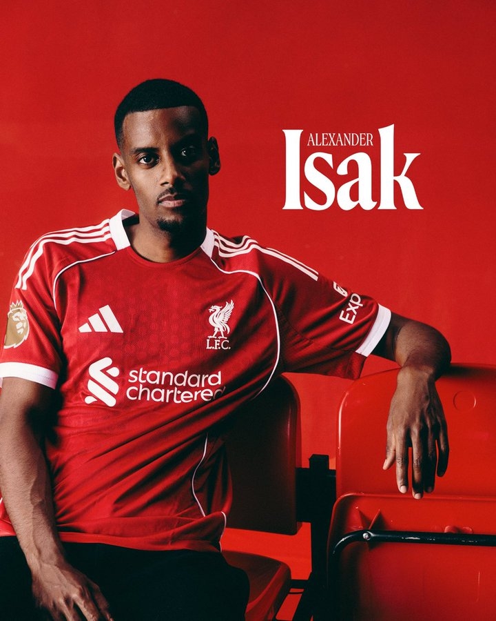 Alexander Isak, Liverpool, Newcastle, chuyển nhượng bóng đá, Ngoại hạng Anh