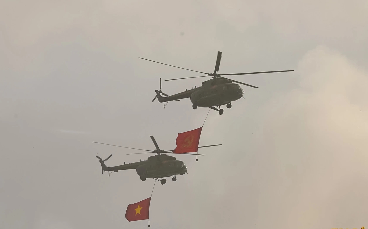 Diễu binh 2/9, không quân Việt Nam, Su-30MK2, trực thăng Mi-171, CASA, tiêm kích, Quảng trường Ba Đình