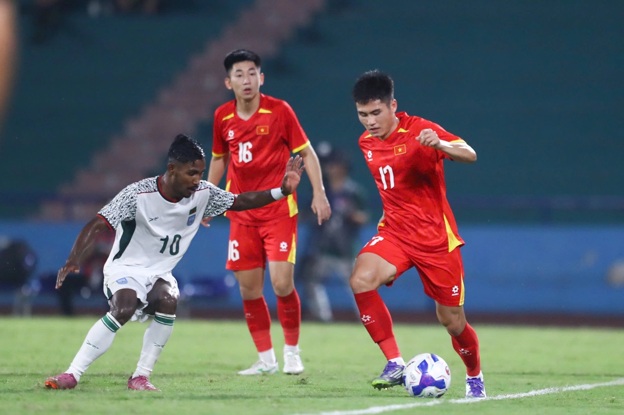 U23 Việt Nam, U23 Bangladesh, vòng loại U23 châu Á 2026, Hasan Al Mamum, Kim Sang-sik