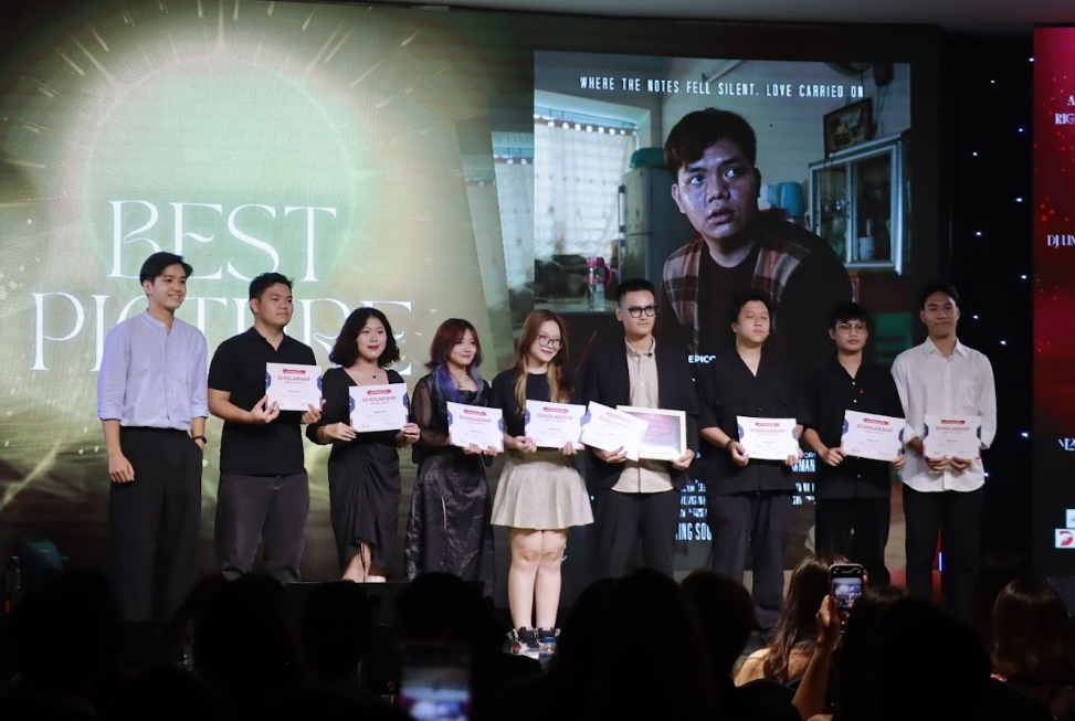 Prom Night Red Carpet 2025, Elysian 2025, Movies for Relief, Gala trao giải Chuyên Sư phạm, sự kiện điện ảnh học đường