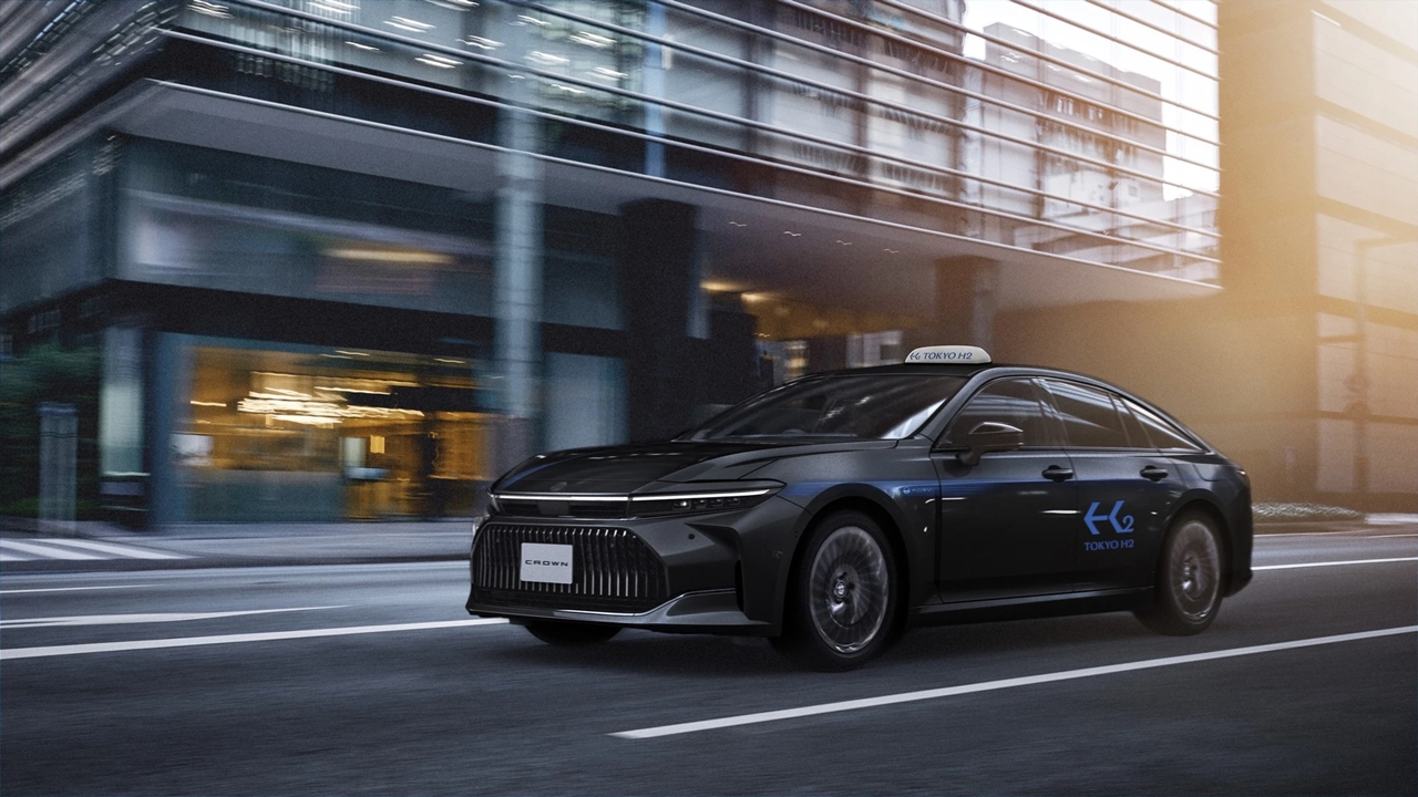 Toyota Crown, FCEV, taxi hydro, TOKYO H2, Toyota Mirai, năng lượng hydro, xe pin nhiên liệu, Toyota