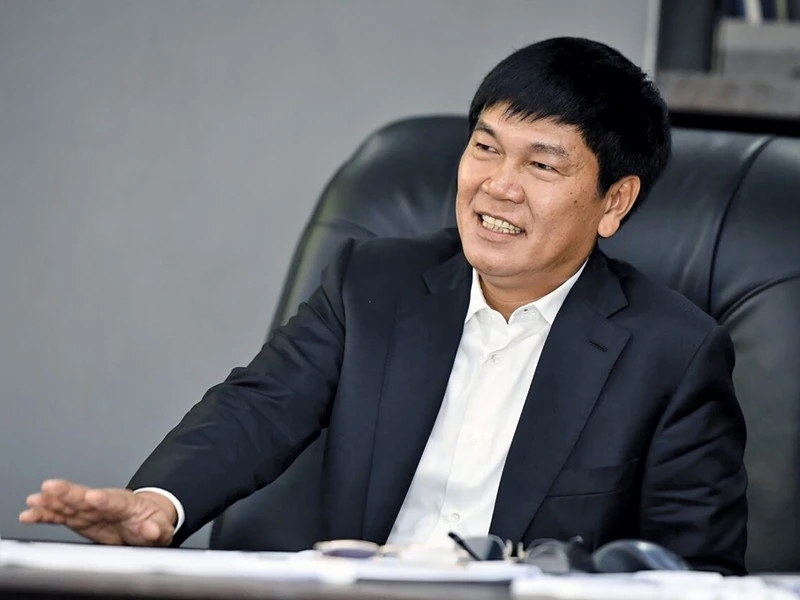 Hòa Phát, Cổ phiếu HPG, chứng khoán đỏ lửa, VN-Index giảm mạnh, Trần Đình Long