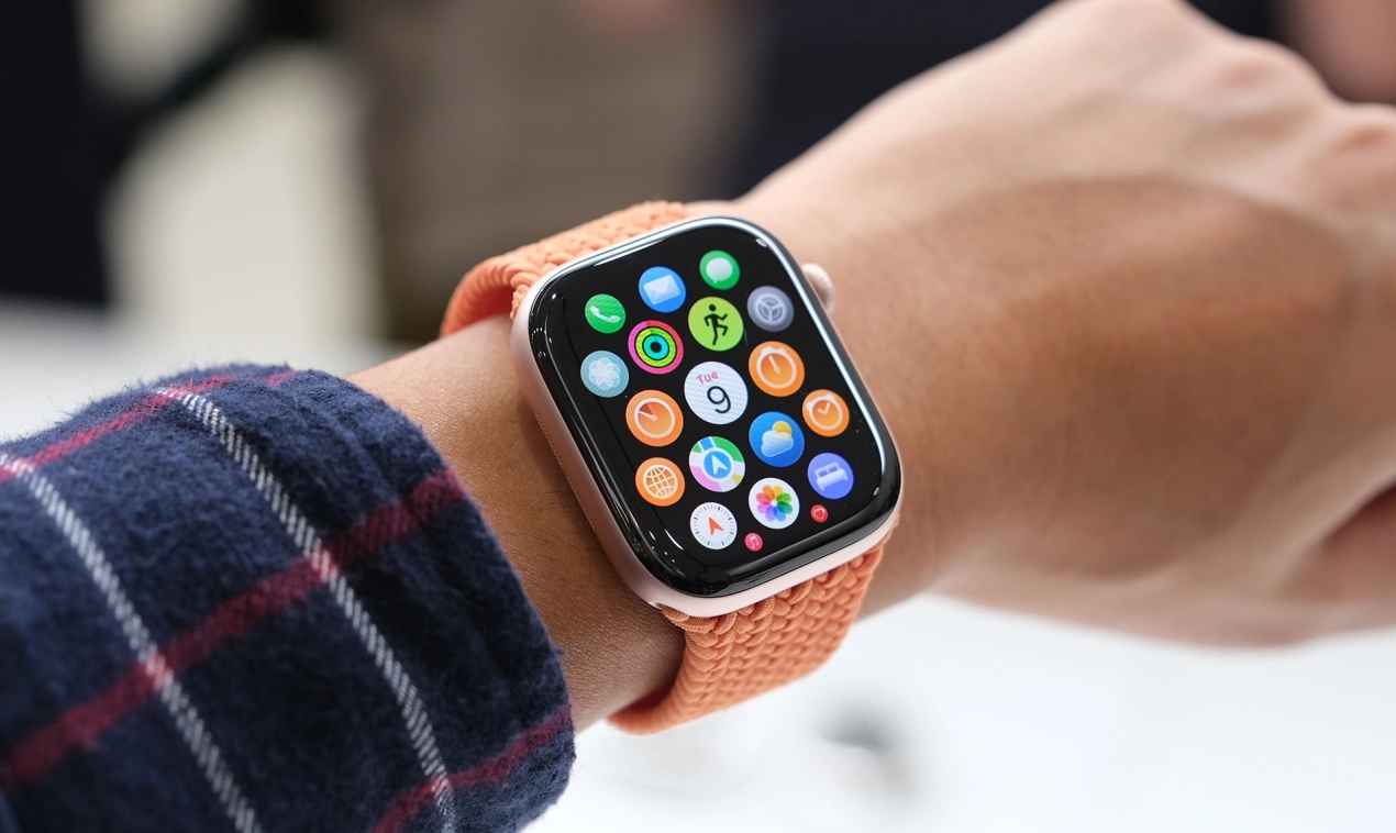 Apple Watch Ultra 3, Apple Watch Series 11, Apple Watch SE 3, Apple ra mắt smartwatch 2025, đồng hồ thông minh Apple