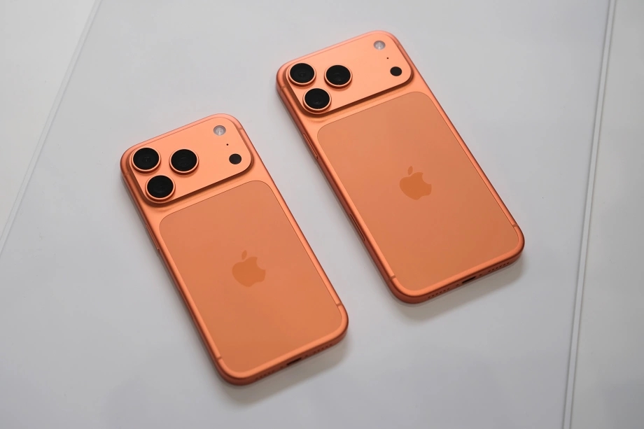 iPhone 17, Apple, BOE, Samsung Display, LG Display, sản xuất iPhone 17, màn hình OLED LTPO
