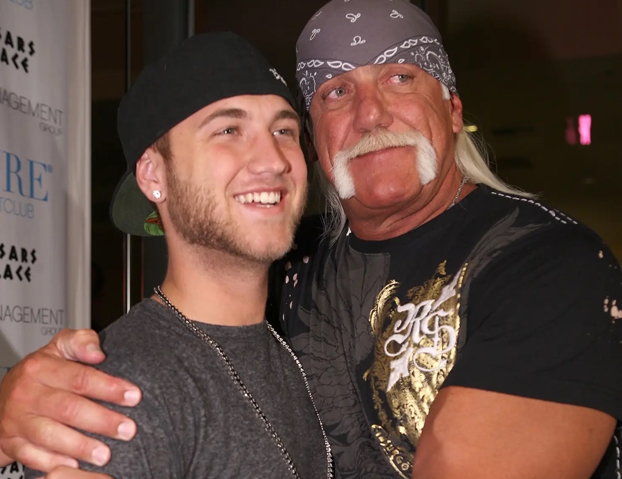 Con trai Nick Hogan là người duy nhất thừa kế tài sản 5 triệu USD của huyền thoại đô vật